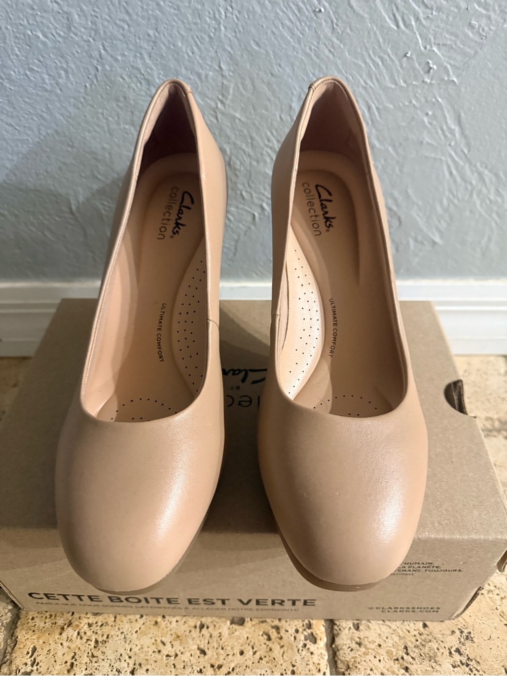 Clarks Nude Beige Women's Classic Round-Toe Pump